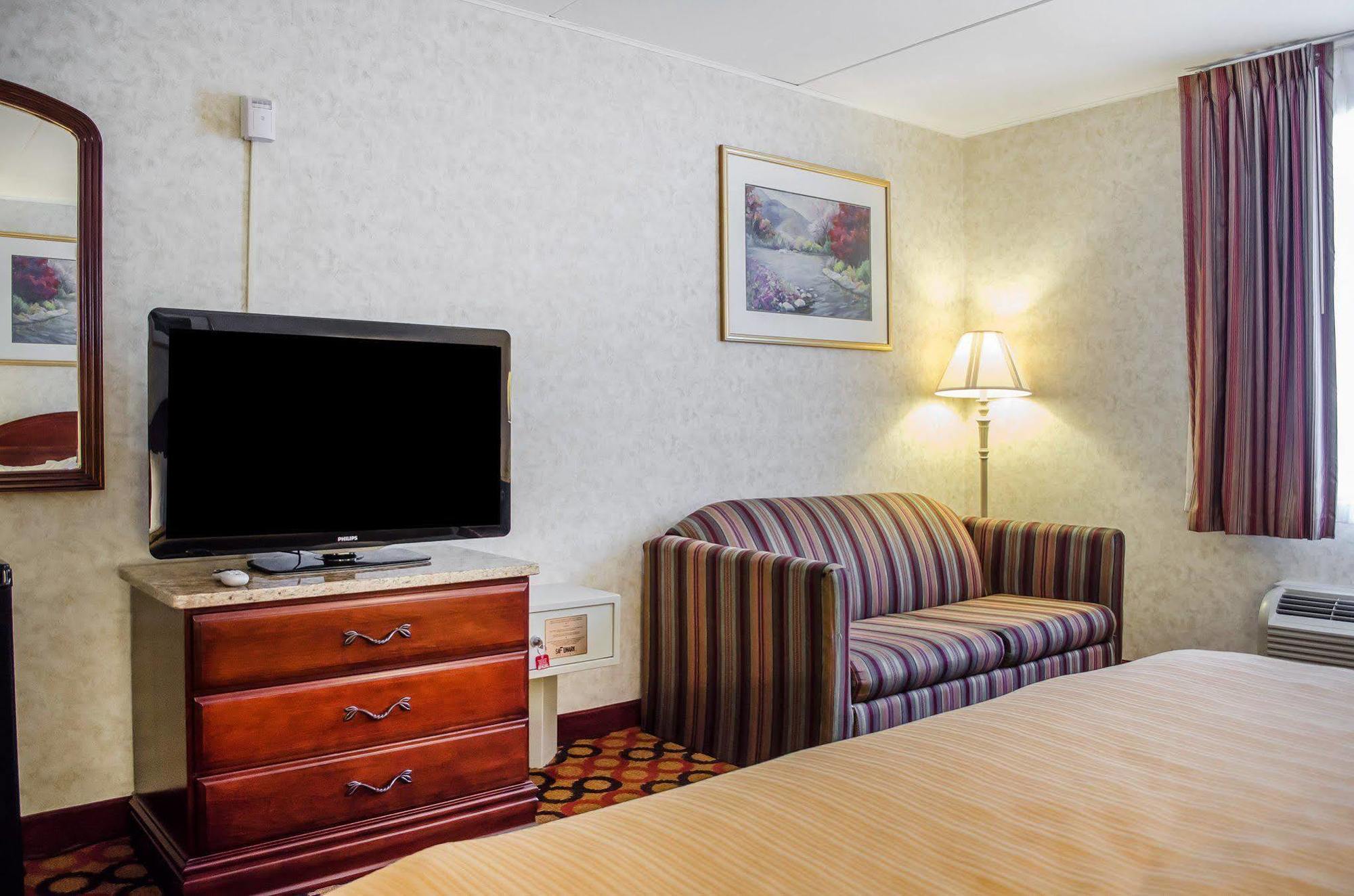 Quality Inn Enola - HarrisburgHarrisburg  Kültér fotó