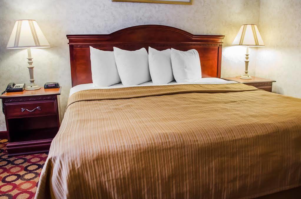 Quality Inn Enola - HarrisburgHarrisburg  Kültér fotó